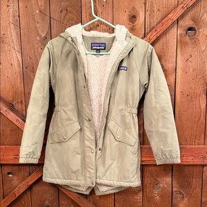 Patagonia Women's Utility Jacket in Olive with Sherpa Lining